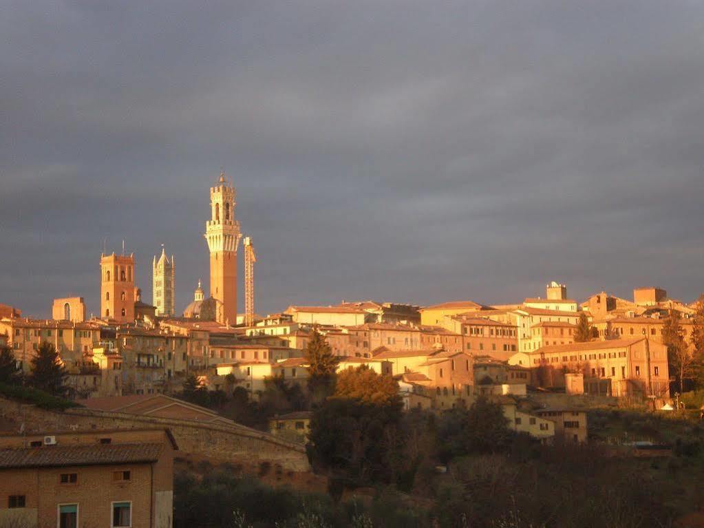 Hotel Il Giardino Siena Luaran gambar